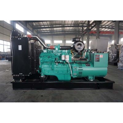 120kw東風康明斯柴油發電機組-東風康明斯6缸柴油機6BTAA5.9-G12柴油發電機組,缸徑/行程：102/120mm,柴油發電機組水冷發動機功率140KW,柴油發電機組配套馬拉松斯坦福發電機。廠價直銷歡迎選購：13773399855。
