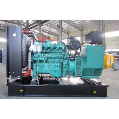 120kw玉柴柴油發電機組-玉柴6缸柴油機YC6B205L-D20柴油發電機組,缸徑/行程：108/125mm,柴油發電機組水冷發動機功率152KW,柴油發電機組配套馬拉松斯坦福發電機。廠價直銷歡迎選購：13773399855。