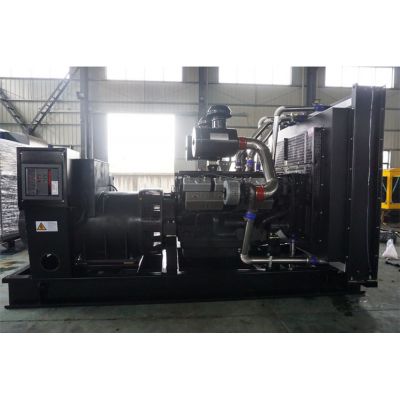 900kw卡得城仕柴油發(fā)電機(jī)組-卡得城仕12缸柴油機(jī)KD28H960柴油發(fā)電機(jī)組,缸徑/行程：138/165mm,柴油發(fā)電機(jī)組水冷發(fā)動機(jī)功率960KW,柴油發(fā)電機(jī)組配套馬拉松斯坦福發(fā)電機(jī)。廠價直銷歡迎選購：13773399855。