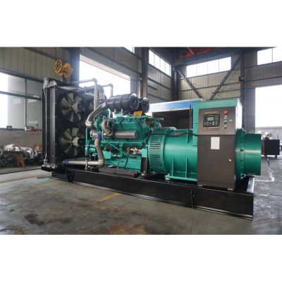 800kw南通股份柴油發電機組-南通股份12缸柴油機TCR750 柴油發電機組,缸徑/行程：138/158mm,柴油發電機組水冷發動機功率825KW,柴油發電機組配套馬拉松斯坦福發電機。廠價直銷歡迎選購：13773399855。