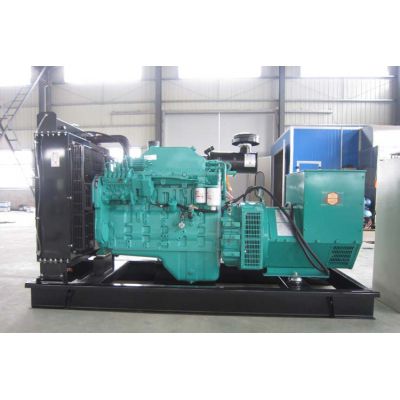 150kw東風康明斯柴油發電機組-東風康明斯6缸柴油機6CTA8.3-G2柴油發電機組,缸徑/行程：114/135mm,柴油發電機組水冷發動機功率163KW,柴油發電機組配套馬拉松斯坦福發電機。廠價直銷歡迎選購：13773399855。