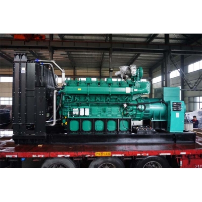 800KW玉柴柴油發(fā)電機組-玉柴12缸柴油機YC12VTD1350-D30,柴油發(fā)電機組缸徑/行程：152/180mm,柴油發(fā)電機組水冷發(fā)動機功率990KW,柴油發(fā)電機組配套馬拉松斯坦福發(fā)電機。廠價直銷歡迎選購：13773399855。