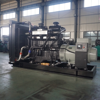 800kw上柴動力柴油發電機組-上柴股份6缸柴油機6WTAA35-G32柴油發電機組,缸徑/行程：186/215mm,柴油發電機組水冷發動機功率900KW,柴油發電機組配套馬拉松斯坦福發電機。廠價直銷歡迎選購：13773399855。