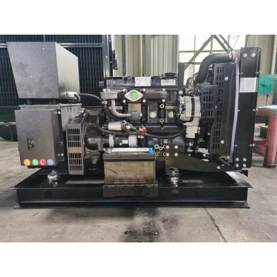 15kw上柴股份柴油發電機組-上柴動力4缸柴油機4Z2.3-G11柴油發電機組,缸徑/行程：85/100mm,柴油發電機組水冷發動機功率18KW,柴油發電機組配套馬拉松斯坦福發電機。廠價直銷歡迎選購：13773399855。